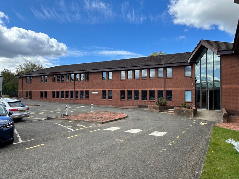 Old Govan Rd, Renfrew à louer - Photo du bâtiment - Image 3 de 4