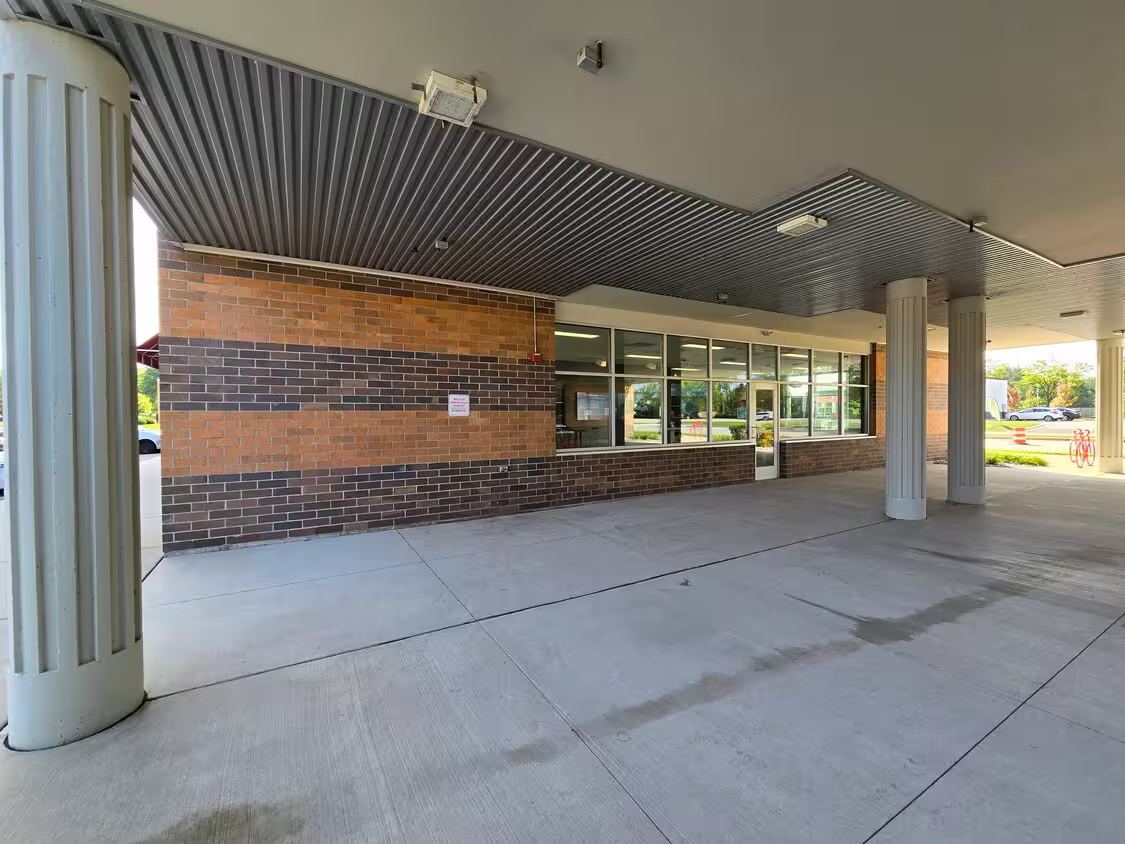 1024-1030 Trowbridge Rd, East Lansing, MI for lease Interior Photo- Image 1 of 3