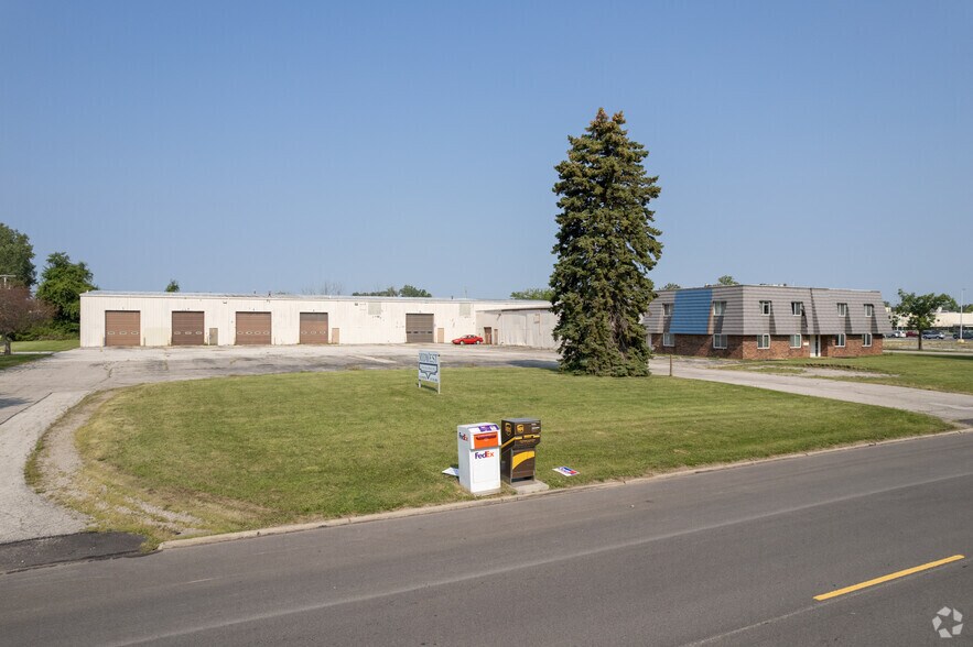 5119 Enterprise Blvd, Toledo, OH à louer - Photo du bâtiment - Image 1 de 15