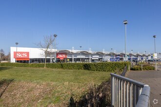 5 Race Meadows Way, Kempston à louer Photo du bâtiment- Image 2 de 2