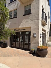 45 Rincon Dr, Camarillo, CA à louer Photo du bâtiment- Image 1 de 5