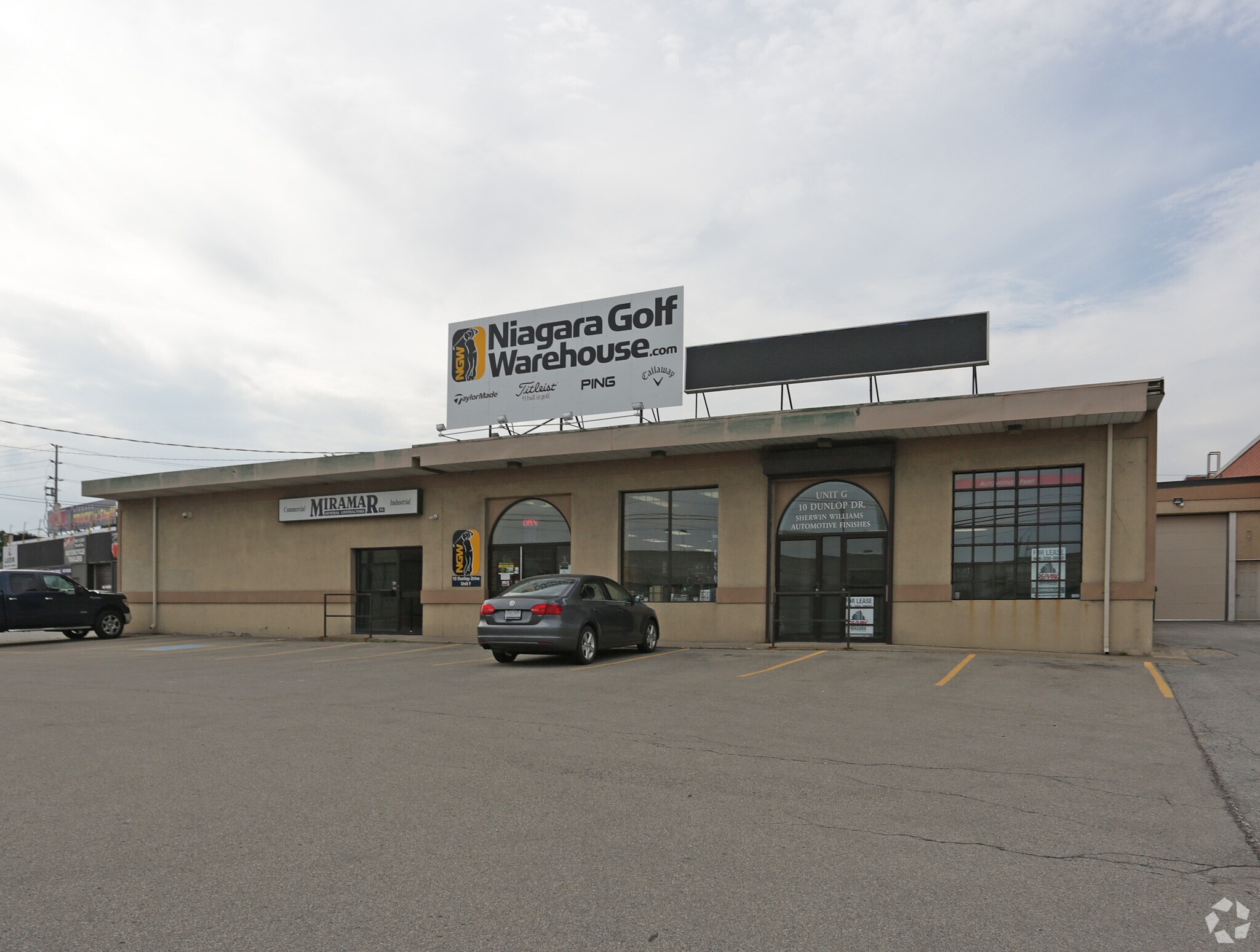 10 Dunlop Dr, St Catharines, ON à vendre Photo principale- Image 1 de 1