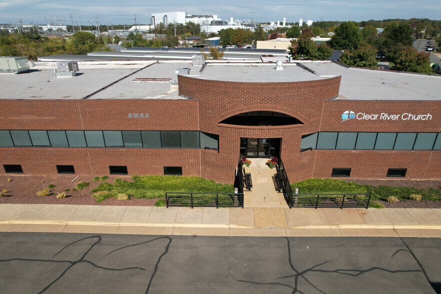 9813-9817 Godwin Dr, Manassas, VA à vendre - Photo du bâtiment - Image 1 de 5