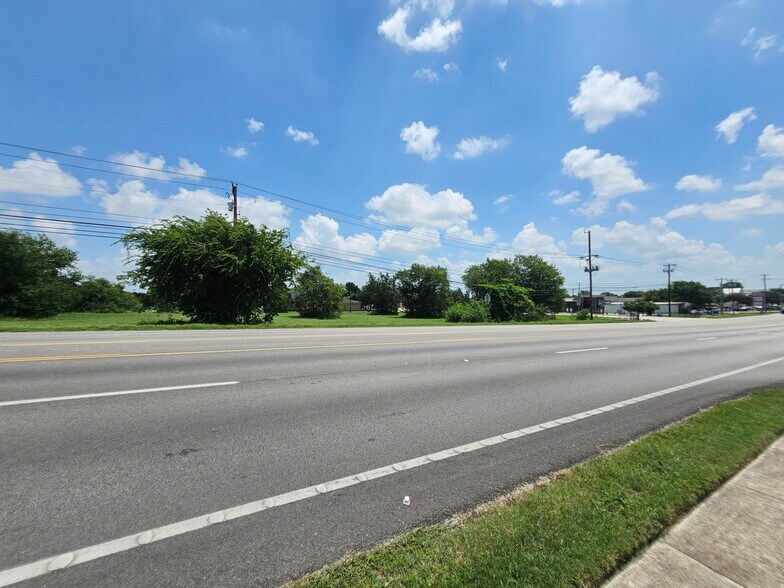 100 Rex Kerwin Ct, Pflugerville, TX for sale - Building Photo - Image 2 of 15