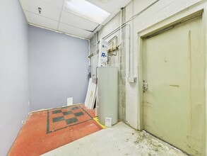 300 Bonner Mall Way, Ponderay, ID for lease Interior Photo- Image 2 of 7