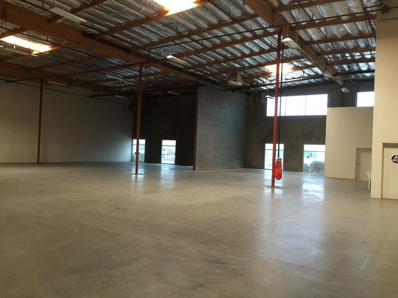 200 E Avenue K-8, Lancaster, CA for lease - Interior Photo - Image 3 of 8