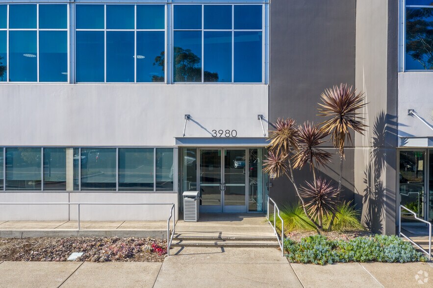 3980 Sherman St, San Diego, CA à vendre - Photo du bâtiment - Image 2 de 6