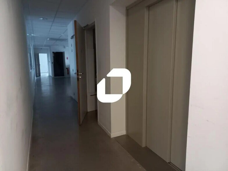 Bureau dans VILLENEUVE-D'ASCQ à louer - Photo du bâtiment - Image 3 de 22