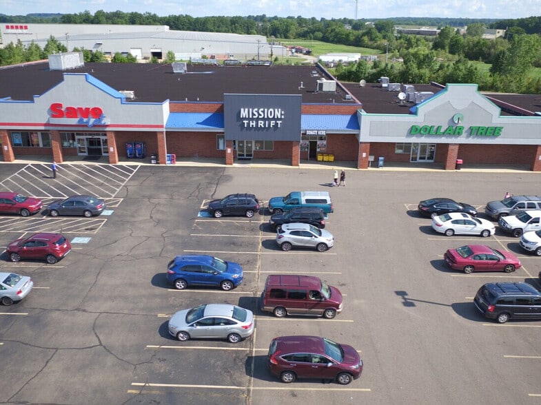 221-401 Smithville Rd, Orrville, OH for lease - Building Photo - Image 1 of 3