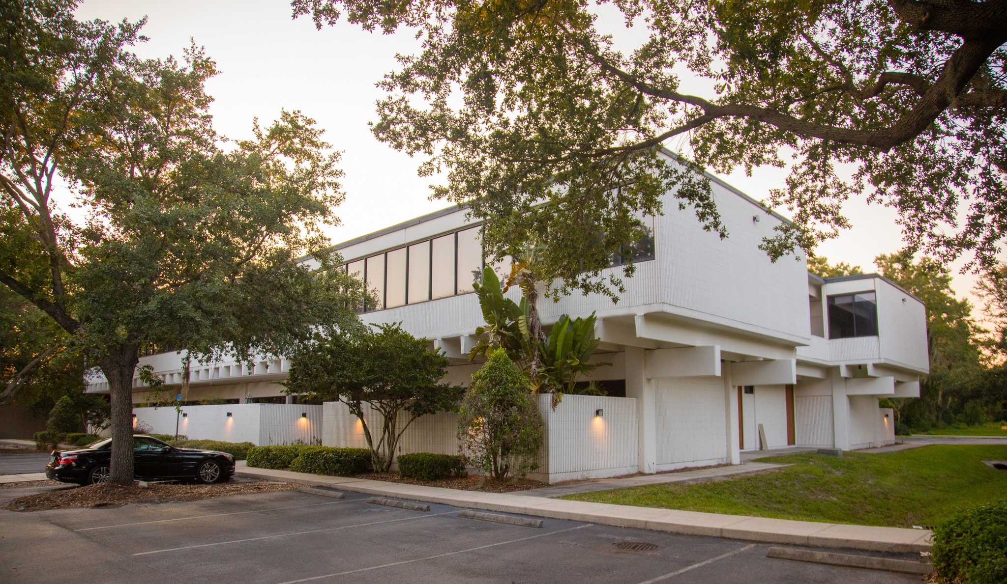 375 E Central Ave, Winter Haven, FL for sale Primary Photo- Image 1 of 47