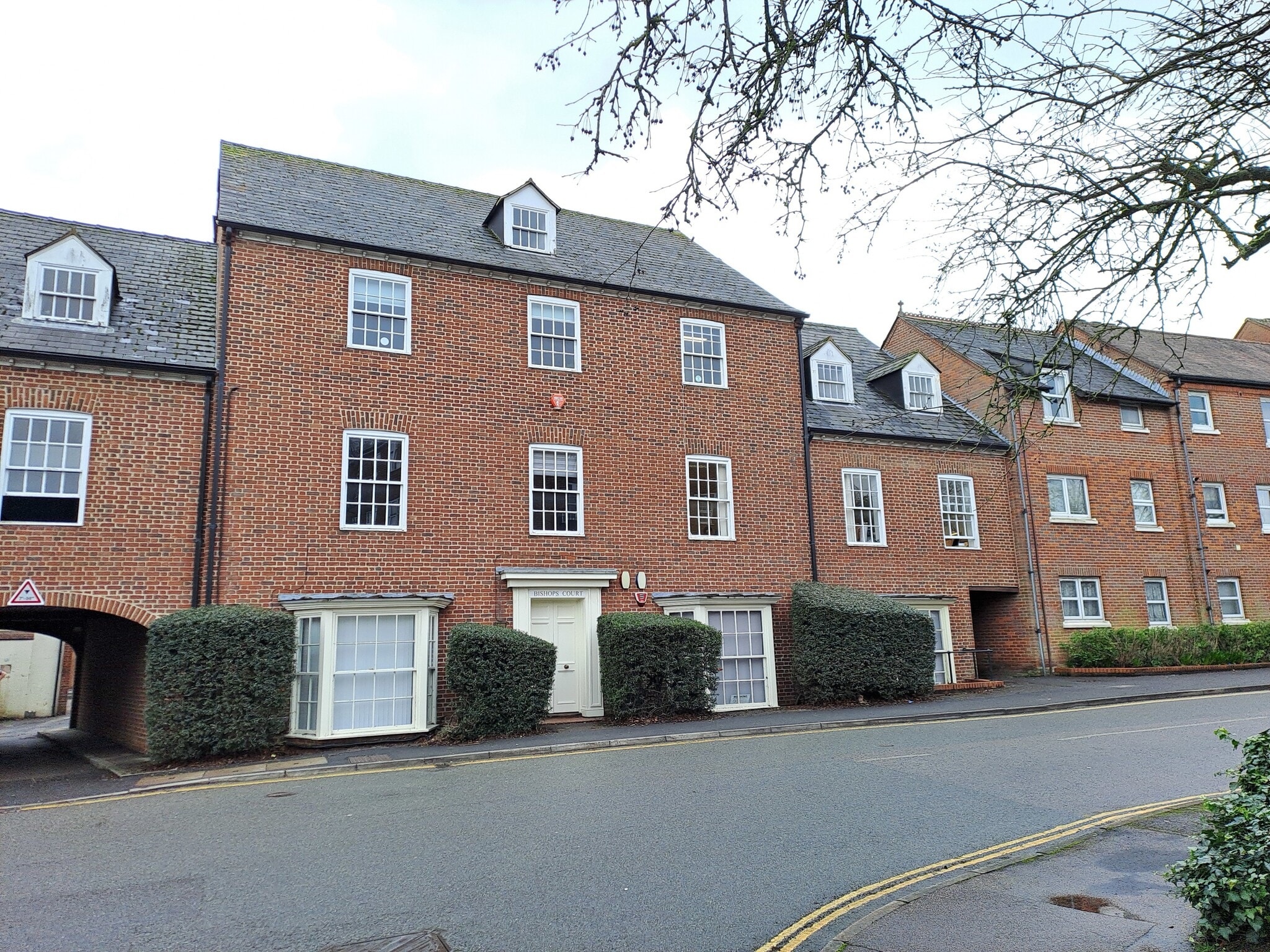 17A The Broadway, Hatfield for lease Primary Photo- Image 1 of 6