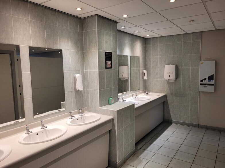 Carlyle Rd, Kirkcaldy à louer - Photo du bâtiment - Image 2 de 11