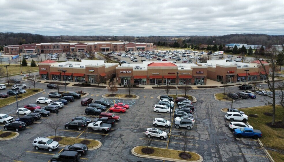 7000 E Michigan Ave, Saline, MI à louer - Photo du bâtiment - Image 2 de 6