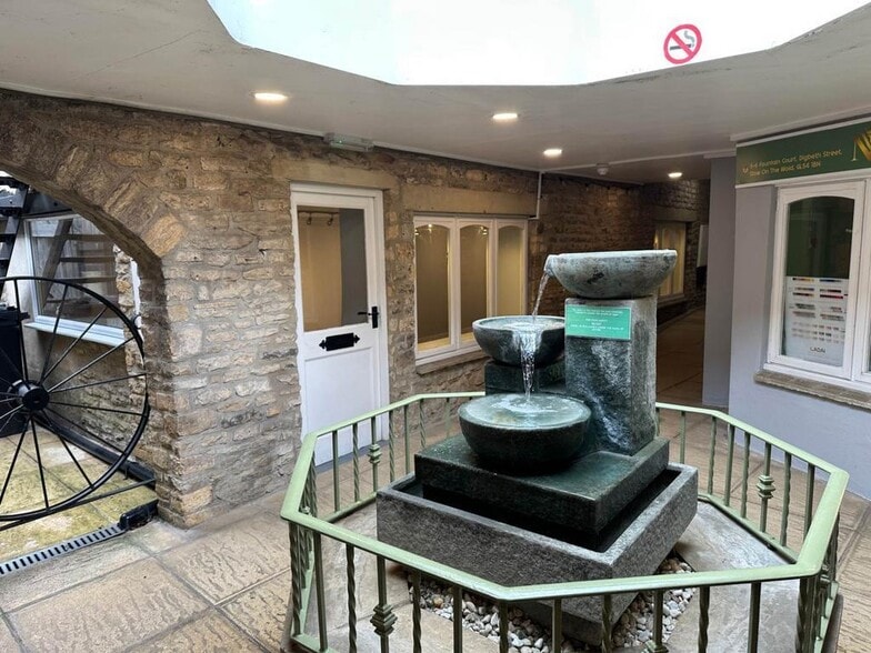 Digbeth St, Stow On The Wold for lease - Building Photo - Image 3 of 7