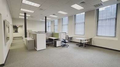 235 Promenade St, Providence, RI à louer - Vidéo sur l’inscription commerciale 