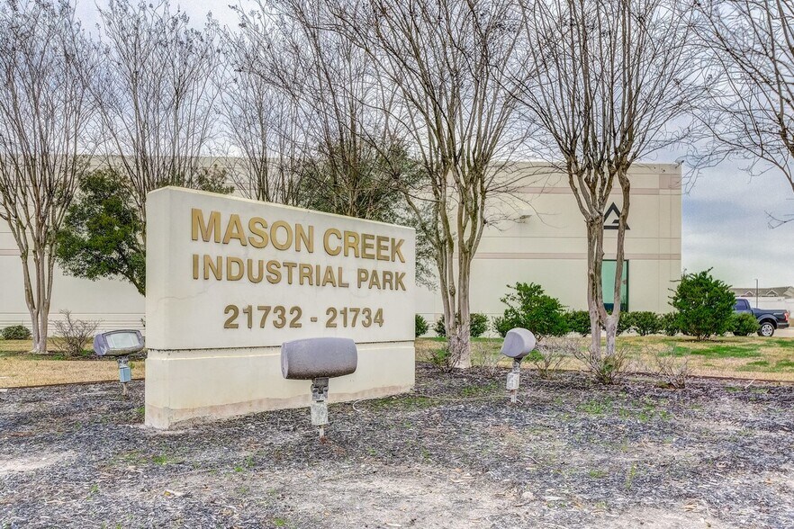 21732 Provincial Blvd, Katy, TX à vendre - Photo du bâtiment - Image 2 de 9