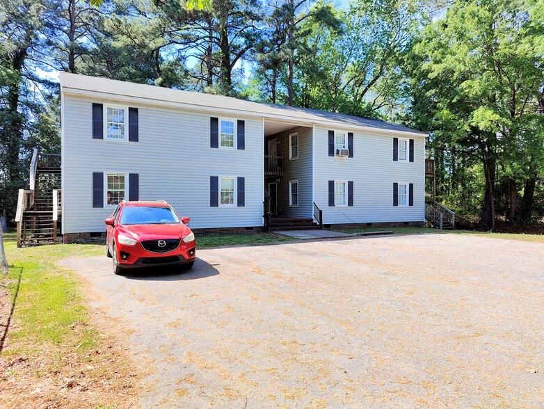 1112 Clark St, Rocky Mount, NC for sale - Primary Photo - Image 1 of 13