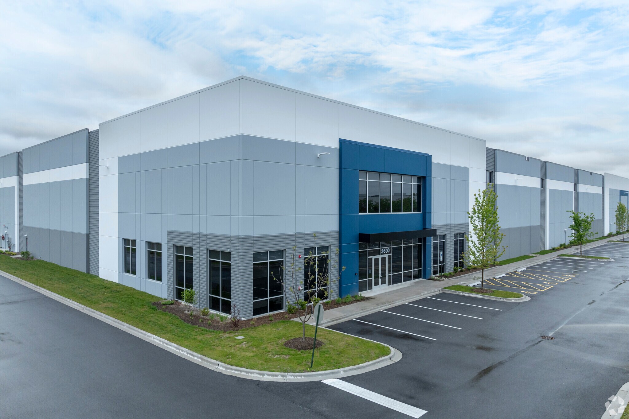 3600 N Kennicott Ave, Arlington Heights, IL for lease Primary Photo- Image 1 of 11