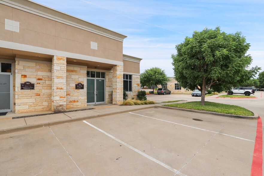 3900 S Stonebridge Dr, McKinney, TX for sale - Building Photo - Image 2 of 24