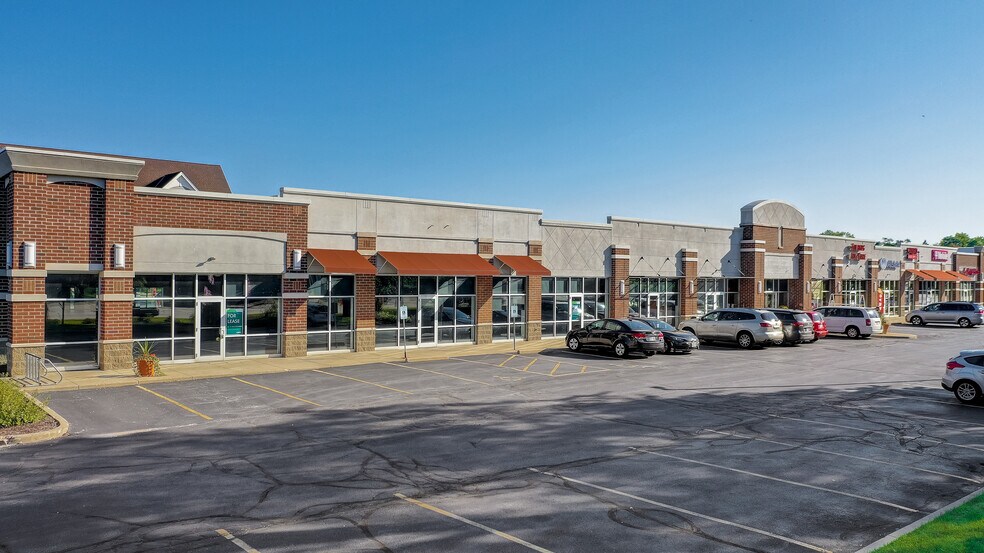 S30W24896 Sunset Dr, Waukesha, WI à louer - Photo du bâtiment - Image 3 de 7