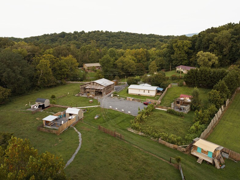 1541 Lower English Creek Rd, Newport, TN for sale - Other - Image 1 of 57