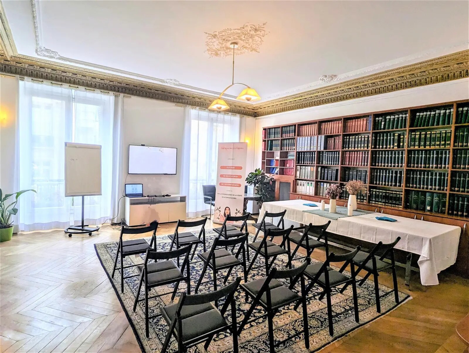 90 Rue D'Amsterdam, Paris à vendre Photo du bâtiment- Image 1 de 31