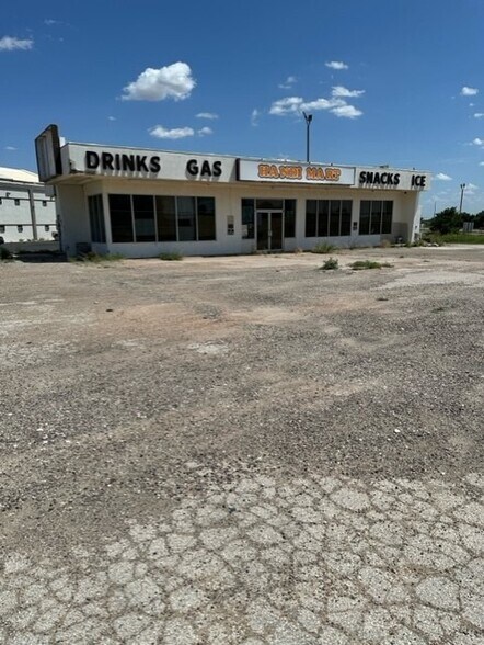 1105 E US Highway 180, Snyder, TX à vendre - Photo du bâtiment - Image 2 de 15