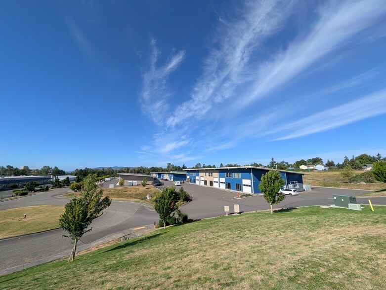 3161-3167 Mercer Ave, Bellingham, WA à louer - Photo du bâtiment - Image 2 de 6