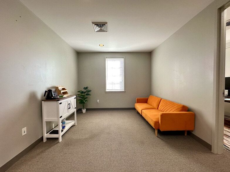 2010 S 8th St, Saint Louis, MO for lease - Interior Photo - Image 3 of 22