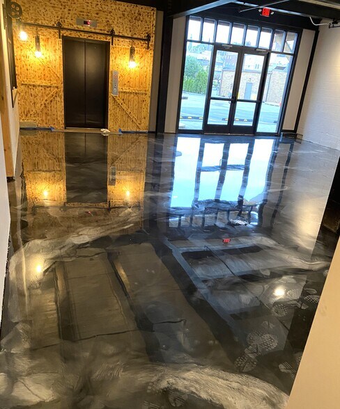 350 Kennedy Blvd, Pittston, PA à louer - Photo intérieure - Image 2 de 10