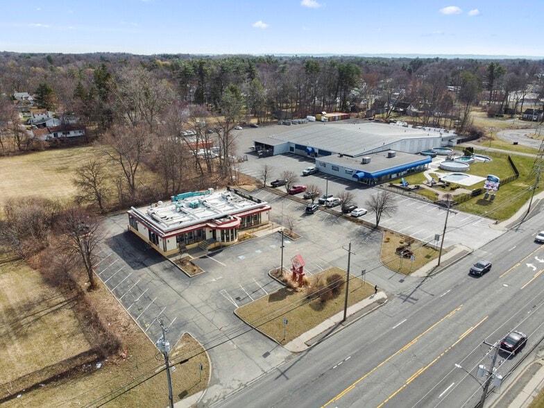 1975 Central Ave, Albany, NY à vendre - Photo du bâtiment - Image 3 de 47