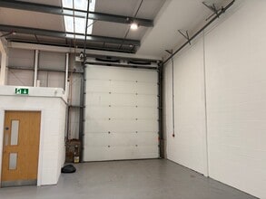 Elm Rd, North Shields for lease Interior Photo- Image 2 of 4