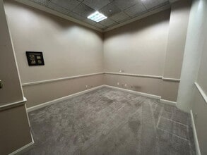 1108 3rd Ave, Huntington, WV à louer Photo intérieure- Image 2 de 3