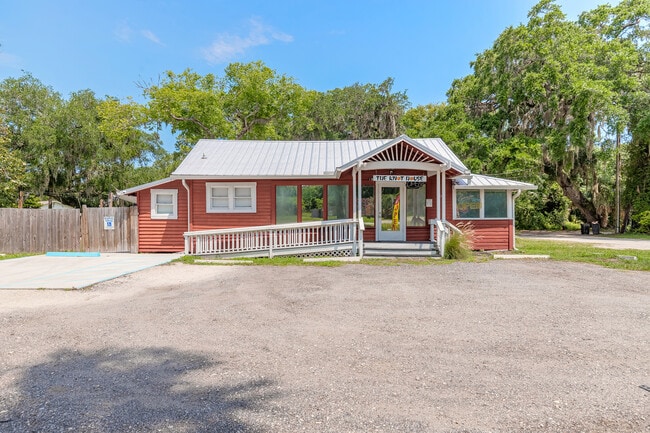 Plus de détails pour 1001 Canal St, New Smyrna Beach, FL - Commerce de détail à vendre