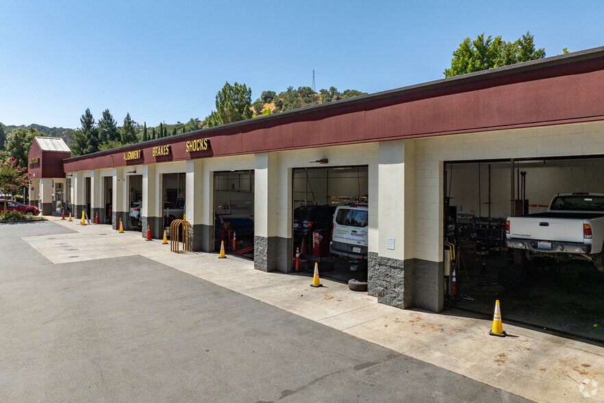 3800 Alhambra Ave, Martinez, CA for sale - Building Photo - Image 3 of 4