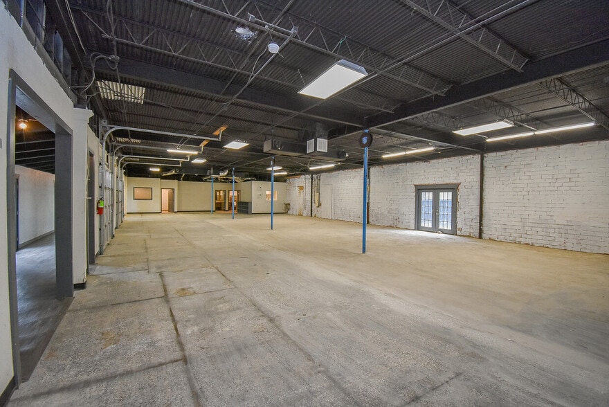 19419 N Freeway, Spring, TX for lease - Interior Photo - Image 3 of 15