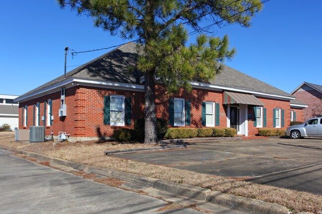 More details for 4183 Carmichael Rd, Montgomery, AL - Office for Lease