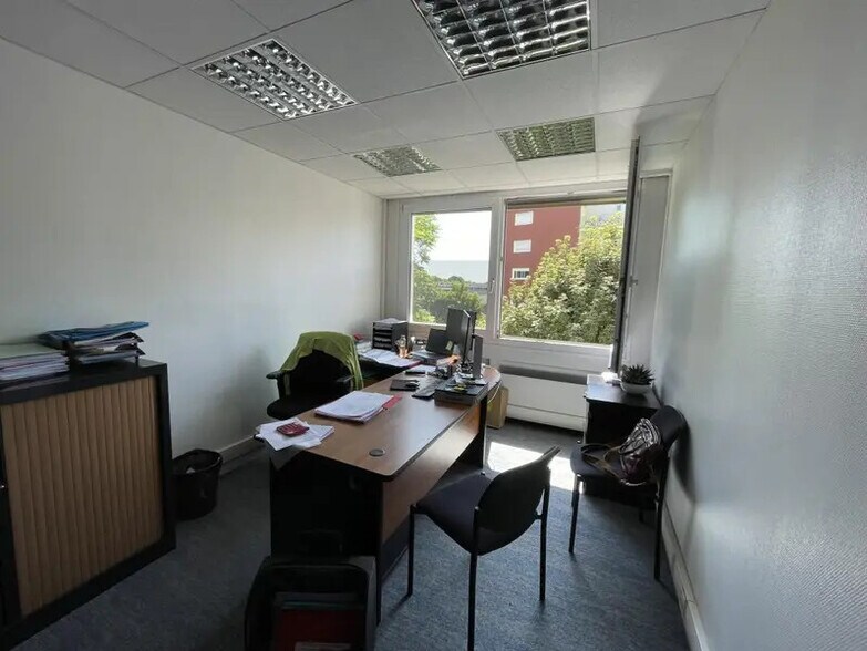 5 Boulevard Vincent Gâche, Nantes à louer - Photo du bâtiment - Image 3 de 6
