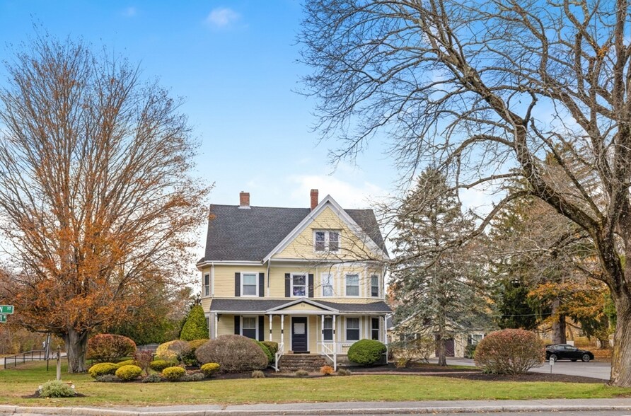 70 Main St, Lynnfield, MA à vendre - Photo du bâtiment - Image 2 de 13