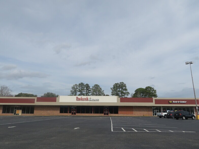 906-946 Chesterfield Hwy, Cheraw, SC à louer - Photo du bâtiment - Image 3 de 7