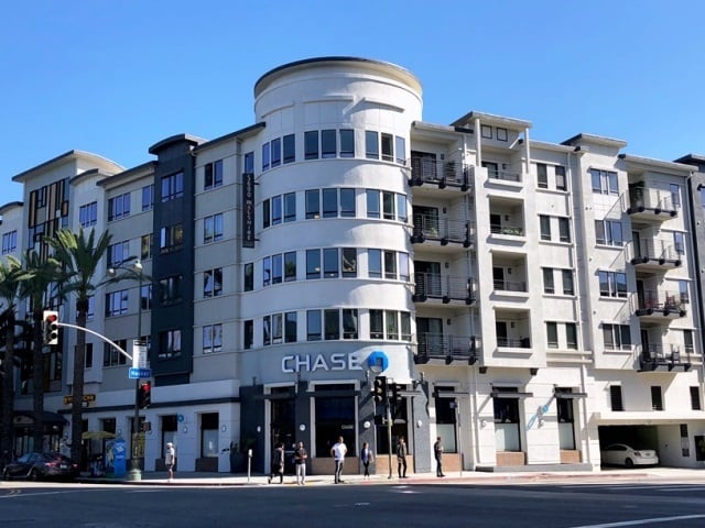 5600 Wilshire Blvd, Los Angeles, CA for lease Building Photo- Image 1 of 6