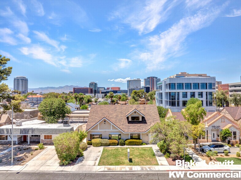 510 S 9th St, Las Vegas, NV à vendre - Photo du bâtiment - Image 1 de 48