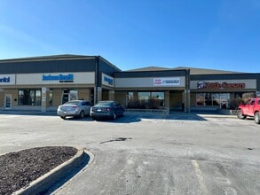 702-728 S Gammon Rd, Madison, WI for lease Building Photo- Image 2 of 3
