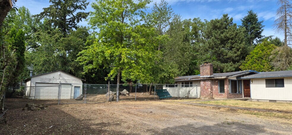 7085 SW Beveland Rd, Tigard, OR à vendre - Photo du bâtiment - Image 3 de 6