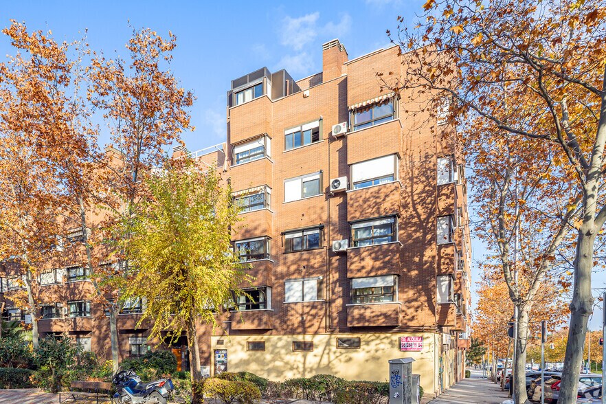 Retail in Madrid, Madrid for lease - Primary Photo - Image 1 of 1