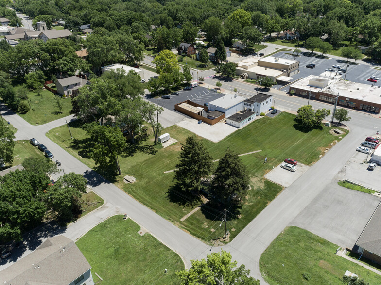 10951 W 58th St, Shawnee, KS for sale - Building Photo - Image 2 of 14