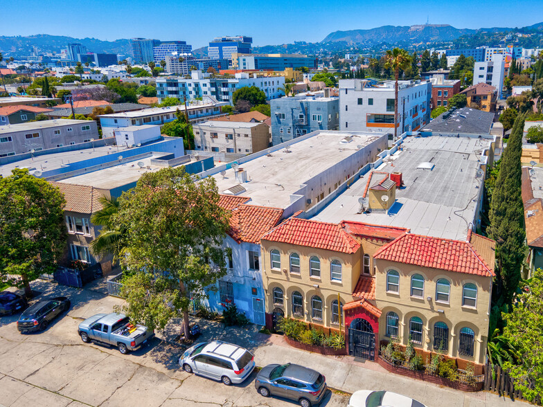 5613 Virginia Ave, Los Angeles, CA for sale - Building Photo - Image 2 of 14