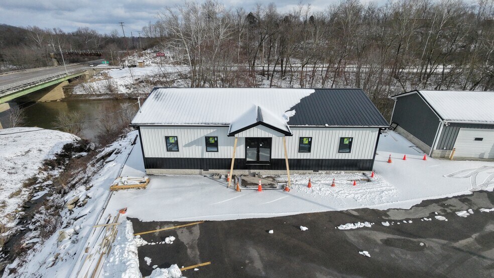 6433, Barboursville, WV à louer - Photo du bâtiment - Image 2 de 12