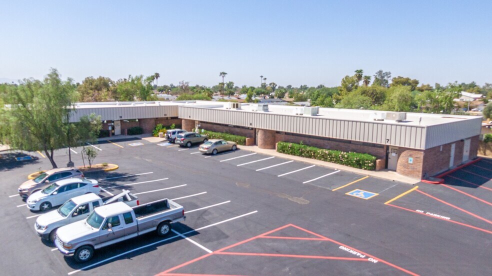 7525 E Broadway Rd, Mesa, AZ à louer - Photo du bâtiment - Image 1 de 22