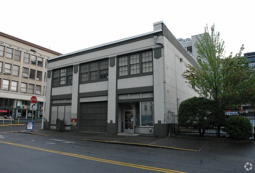 7 NW 9th Ave, Portland, OR à louer - Photo du bâtiment - Image 2 de 2